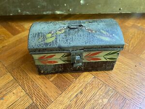 Antique 19th C Hand Painted Tin Box Tole Ware Good Latch Hinge Top Hoop