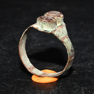 Ancient Greek Fine Bronze Ring With Double Intaglio Bezel Ca 3rd 1st Century Bc