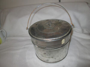 Covered Berry Tin Bucket Lunch Pail Primitive Farmhouse Handle