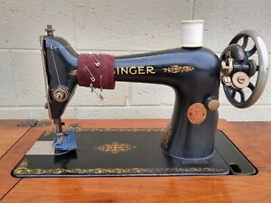 1926 Singer 66 Sewing Machine In 7 Drawers Cabinet Works Attachments Included