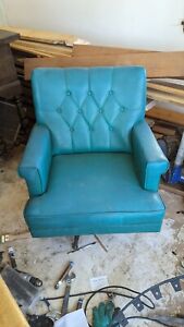 Aqua Blue Vinyl Mid Century Modern Swivel Rocker Chair Teal Excellent Condition