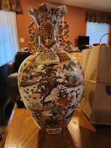 Vintage Chinese Porcelain Vase Hand Painted