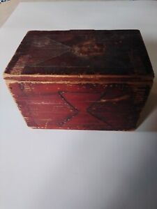 Vintage Primitive Tramp Art Wooden Box