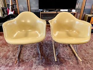 Pair Of Vintage Eames Rocking Chairs From 1964 In Exc Condition Butterscotch