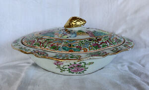 Antique Chinese Export Rose Medallion Porcelain Covered Dish