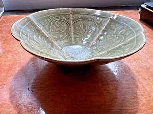 Antique Asian Lotus Flower Scalloped Edge Green Pottery Dish Bowl
