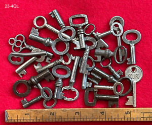 Skeleton Keys Lot 25 Small Keys All Genuine More Antique Old Rare Keys Here 