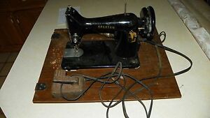 Vintage Spartan 192 Model Singer Sewing Machine