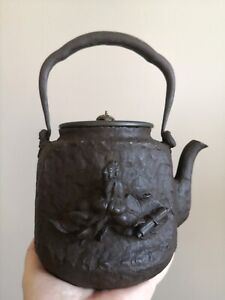 Antique Japanese Ryubundo Scholar Sculpture Tetsubin Tea Kettle 