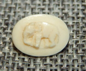 Antique Vtg Carved Bovine Bone Button Of Elephant Aprx 5 8 332 Y