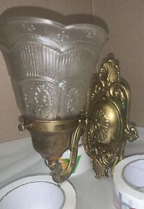 Vintage Wall Mount Brass Base Light Sconce With Decorative Shade
