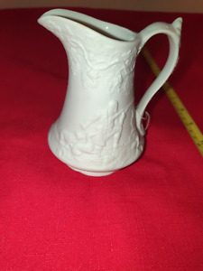 Portmeirion British Heritage Collection Parian Ware Hunter Scene With Dogs Jug