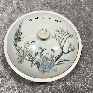 True Vintage Asian Rose Bowl Porcelain Thick Tureen Bowl And Lid Diameter 9 3 