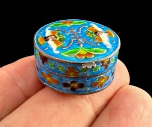 Vintage Silver Hand Painted Chinese Cloisonne Round Trinket Pill Box