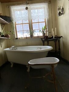 Antique Primitive White Enamel Porcelain Baby Bath Tub Cast Iron Clawfoot Stand