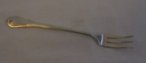 Wallace Sterling Flatware Grand Colonial 1942 Cocktail Fork 5 1 2 Inches 19 Gm