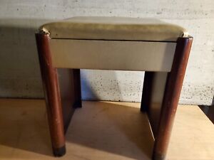 Vintage Singer Sewing Machine Co Stool Bench Good Condition N92 P2 