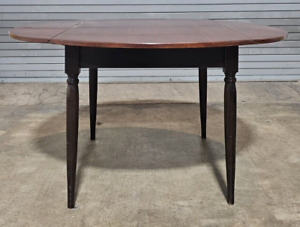 Primitive Cherry Top Drop Leaf Dining Table Over Four Black Painted Legs