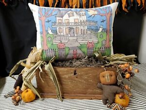 Adorable Primitive Vintage Folk Art Cat Halloween House Ghost Pumpkins Pillow