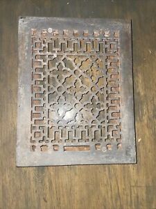 Antique Cast Iron Floor Heater Grate Vent Louver 11 3 4 Length 9 W Bottom