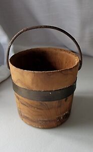 Antique Vtg Carved Miniature Cedar Wooden Pail Bucket 1 Pc Of Wood 3 1 4 Dia