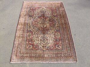 Antique Pictorial Floral Rug Flosh Artificial Silk Shimmering Oriental Carpet