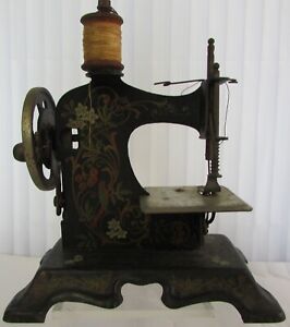 Vintage Antique Decorated German Child S Toy Sewing Machine Hand Crank