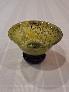 Small Chinese Green Spinach Jade Tea Cup Bowl With Wood Stand