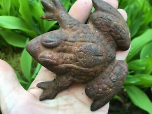 Totally Rusty Antique Small Iron Garden Frog Ornament 4 X3 1 2 For Flower Pot 