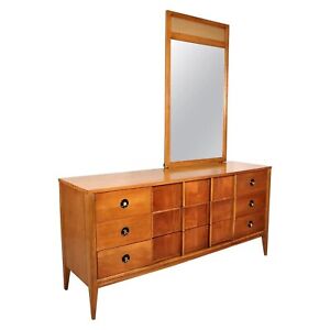 Mid Century Modern Walnut Triple Dresser Mirror Bedroom Set Stanley Furniture