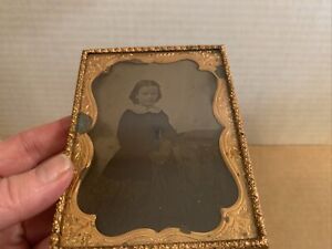 Mid 19th Century Ambrotype Of A Little Girl W Dark Bodice Lace Collar Nice