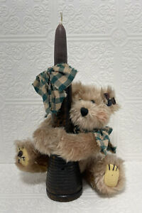 Primitive Wood Candle Holder With Cute Bear Hugger