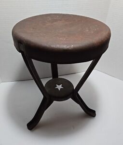 Antique Three Legged Milking Stool With Star In Center 12 Tall