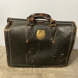 Rare Vintage 1940s Leather Doctor S Medical Bag Usa Leather House Calls Cosplay