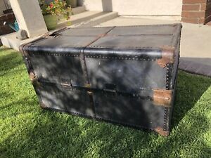 Vintage Hartmann Cushion Top Wardrobe Trunk With Drawers And Hanger Area