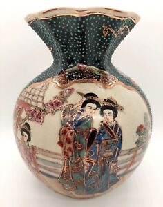 Vintage Royal Satsuma Hand Painted Figural Floral Vase 7 High Japan
