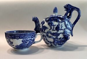 Vintage Chinoiserie Blue White Porcelain Moriage Teapot Willow Teacup