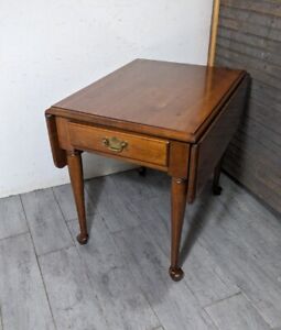 Vintage Queen Anne Drop Leaf Cherry Wood Side End Table With Drawer