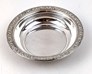 Wallace Sterling Silver Fruit Repousse Border 6 Candy Dish Bowl 81 Gr Nice