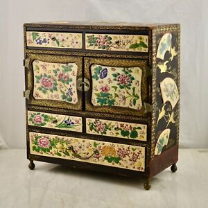 Antique Meiji Period Japanese Satsuma Kodansu Gilt Lacquered Small Table Cabinet