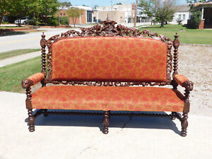 Outstanding Walnut Victorian Carved Sofa Settee