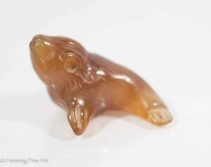 Beautiful Alaskan Inuit Stone Carving Of Sea Lion In Translucent Stone Signed