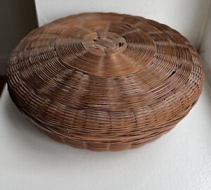Vintage Wicker Sewing Basket Lid Wooden Spools Of Thread Round