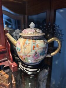 Antique Chinese Rose Mandarin Porcelain Tea Pot Hand Painted Figures Flowers 