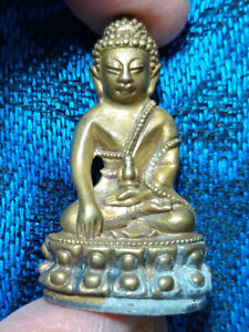 0579 Pra Kring Lp Koon Wat Ban Rai 57 Buddha Thai Amulet Bronze Underside Silver