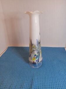 Retro Chinese Dalian Glass Company Snowflakes Vase Crimped Ruffled Top