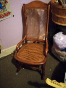 Antique American 19th Century Walnut Rocking Chair