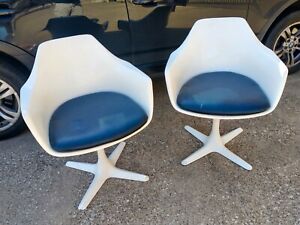 1960 S Burke Tulip Shell Chairs Armchairs 116 2 