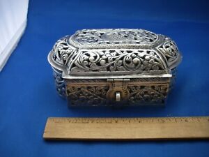 Fine Old Indian Silver Pierced Lidded Box 6 1 4 Inches Scrolls Bird