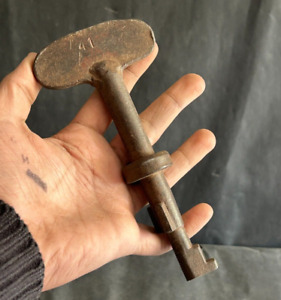 Old Rare Indian Antique Unique Hand Forged Rustic Skeleton Iron Key K2 